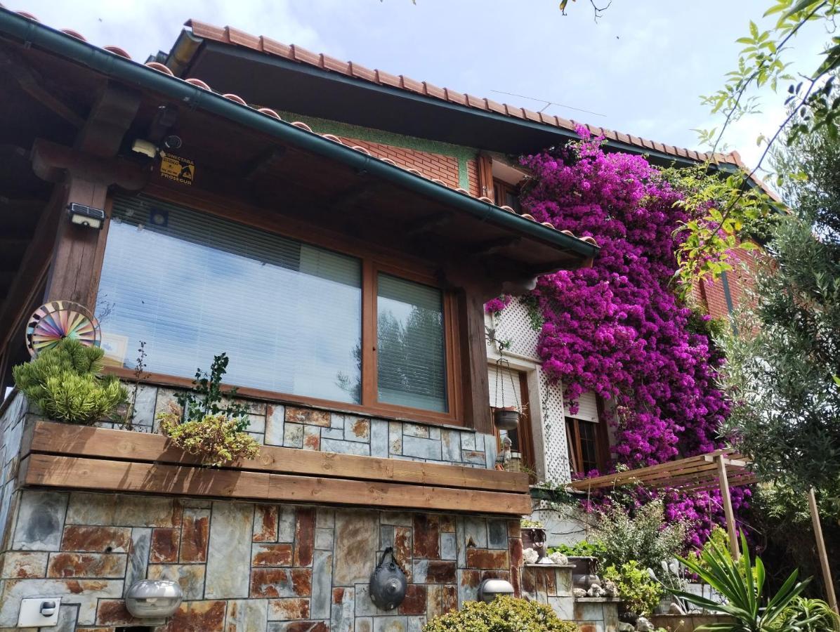 Kostanalu Rooms เปลนท์เซีย ภายนอก รูปภาพ